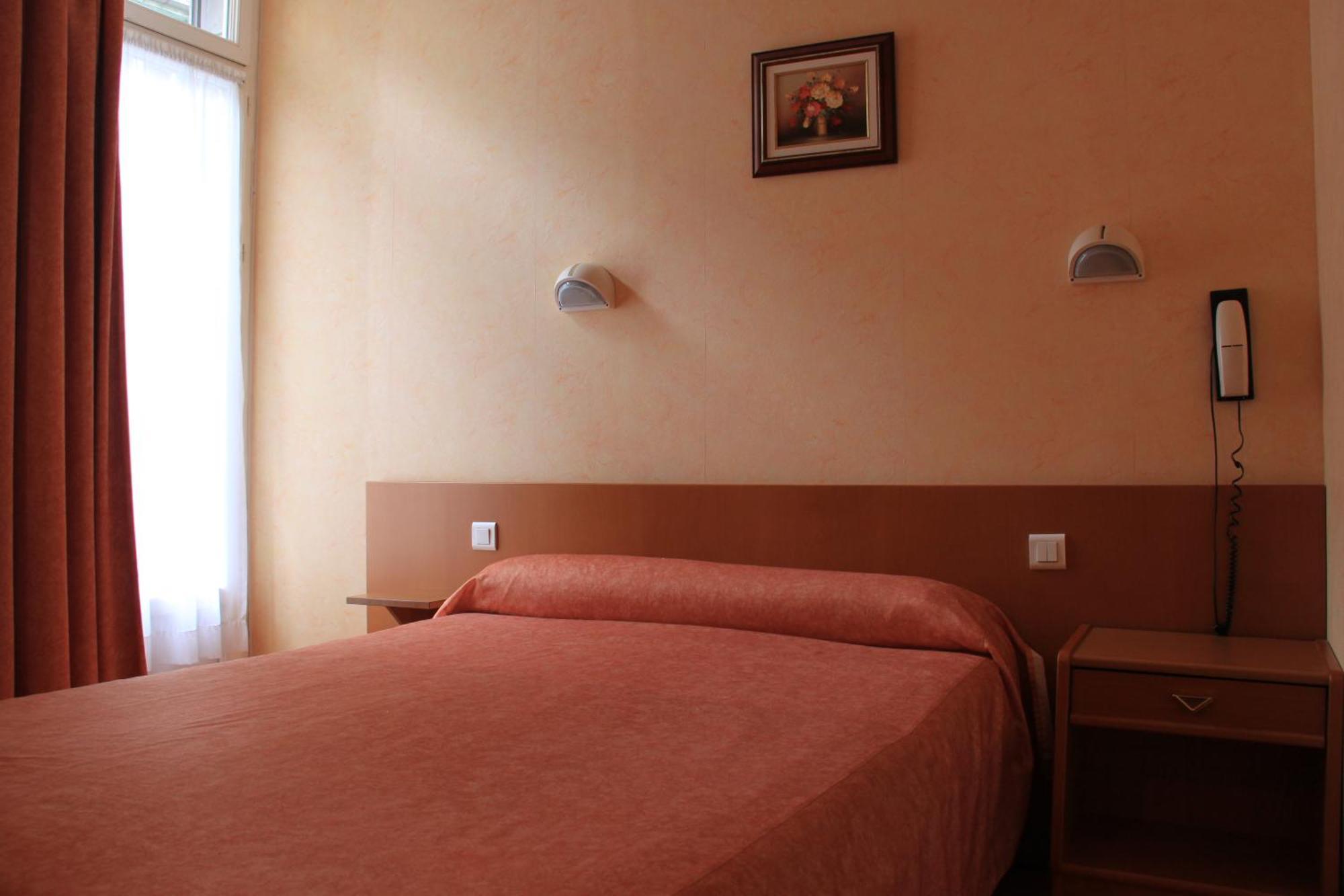 Hotel Acapulco Лурд Екстериор снимка