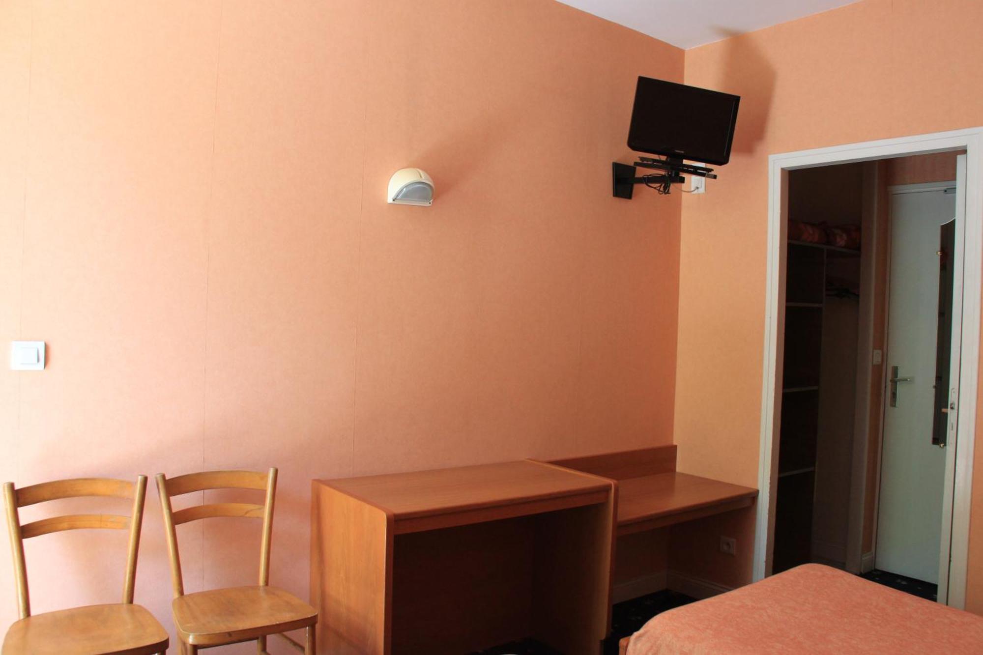Hotel Acapulco Лурд Екстериор снимка